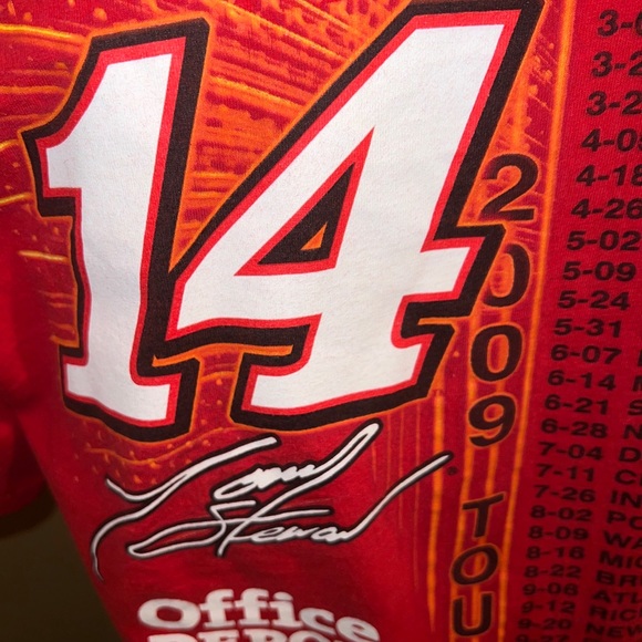 Tony Stewart NASCAR #14 The Season Has Just Begun T Shirt Size M 2009 Tour - Picture 7 of 9